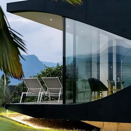 Holiday home Mirror